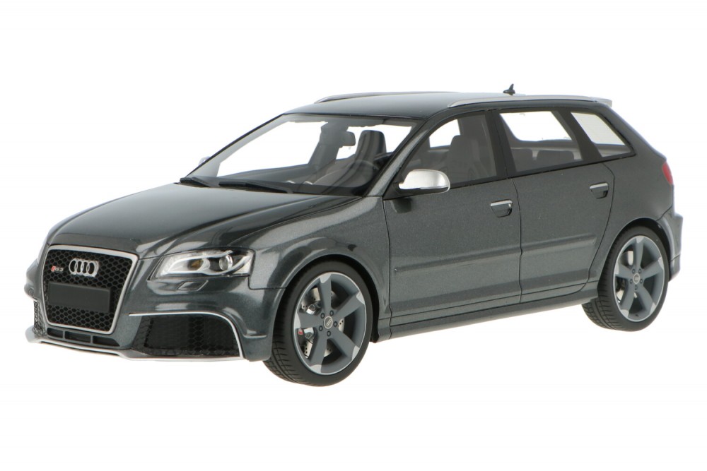 Audi-RS3-DNA000103_1315DNA000103Audi-RS3-DNA000103_Houseofmodelcars_.jpg