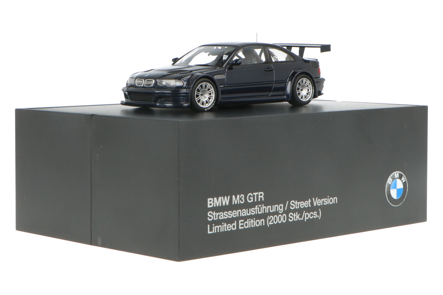 BMW-M3-GTR-80420153042_131580420153042BMW-M3-GTR-80420153042_Houseofmodelcars_.jpg