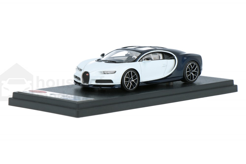 Bugatti-Chiron-LS494C_13157445902930933-Looksmart_Houseofmodelcars_.jpg