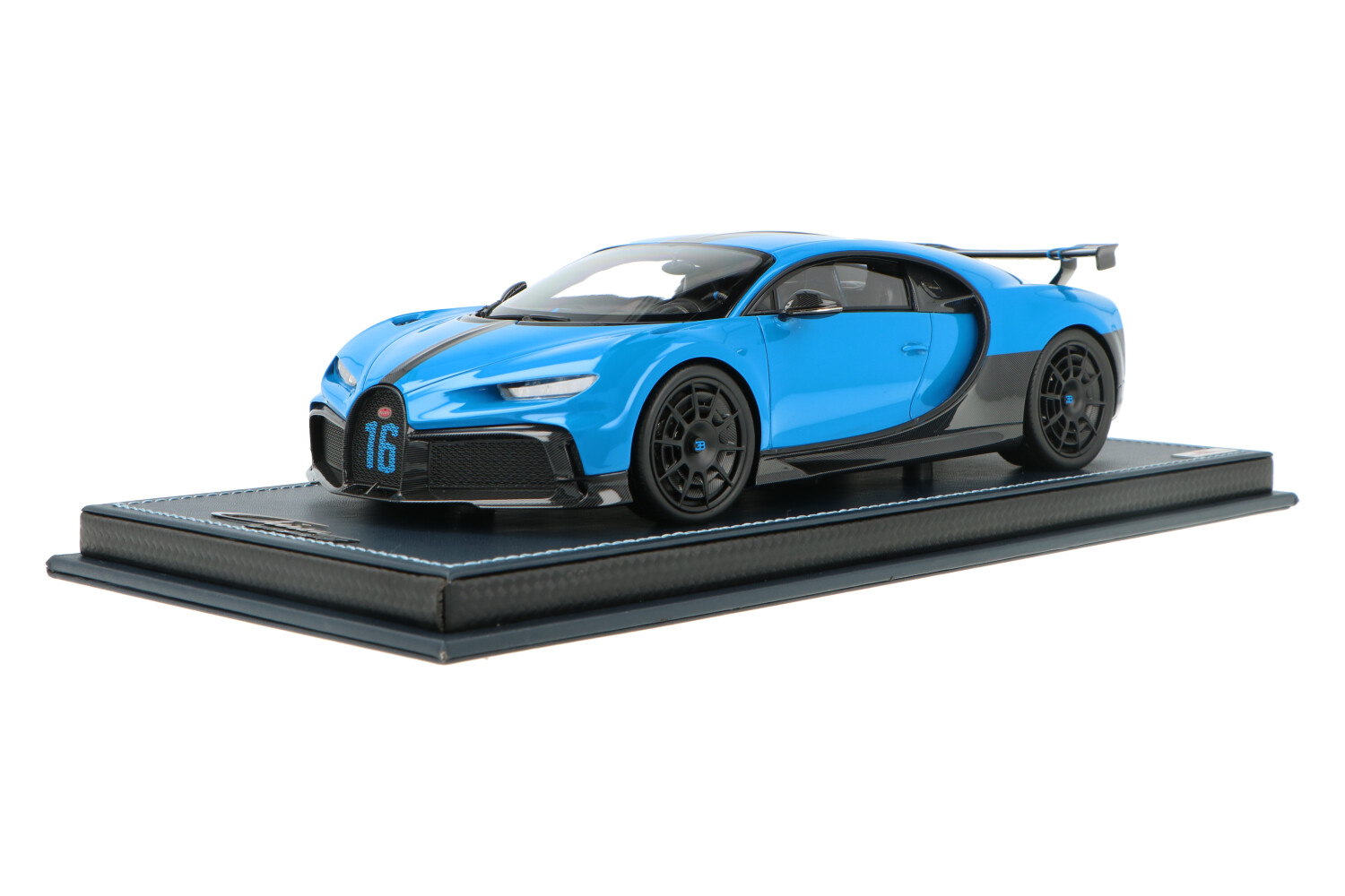 Bugatti Chiron Pur Sport - Modelauto schaal 1:18