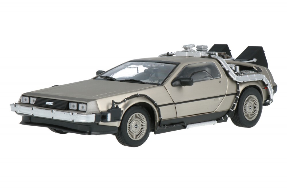 DeLorean-Back-to-The-Future-2711_1315657440027113DeLorean-Back-to-The-Future-2711_Houseofmodelcars_.jpg