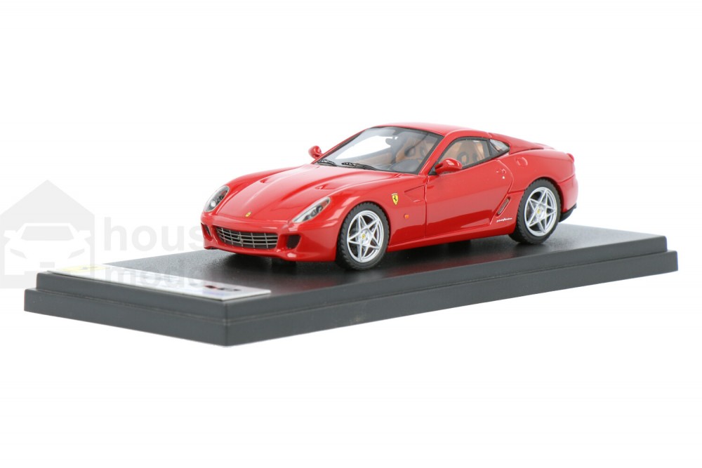 Ferrari-599-GTB-Fiorano-LS173A_13157445902888869-Looksmart_Houseofmodelcars_.jpg