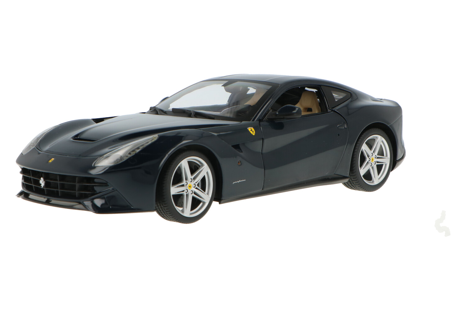 Ferrari-F12-Berlinetta-BCJ73_1315746775285753Ferrari-F12-Berlinetta-BCJ73_Houseofmodelcars_.jpg