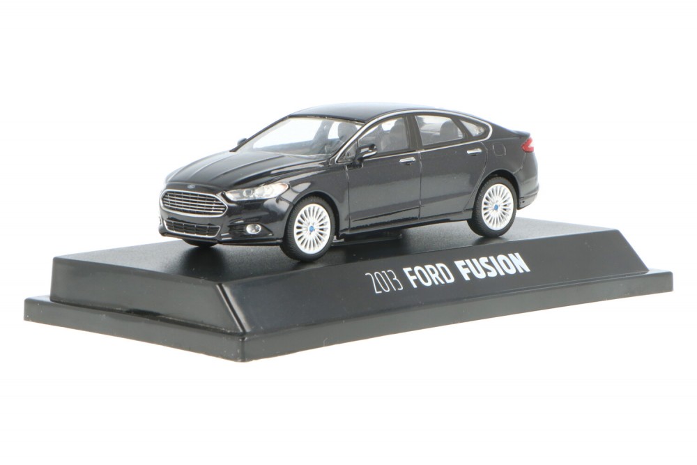 Ford-Fusion-860236_1315810166017329Ford-Fusion-860236_Houseofmodelcars_.jpg