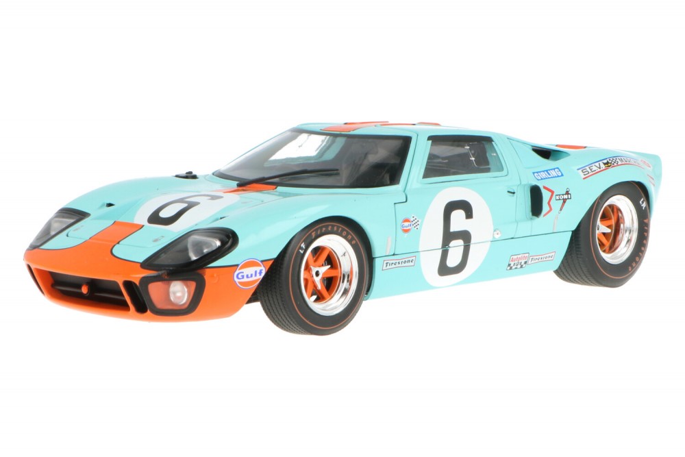 Ford-GT40-S1803003_13153663506008665Ford-GT40-S1803003_Houseofmodelcars_.jpg