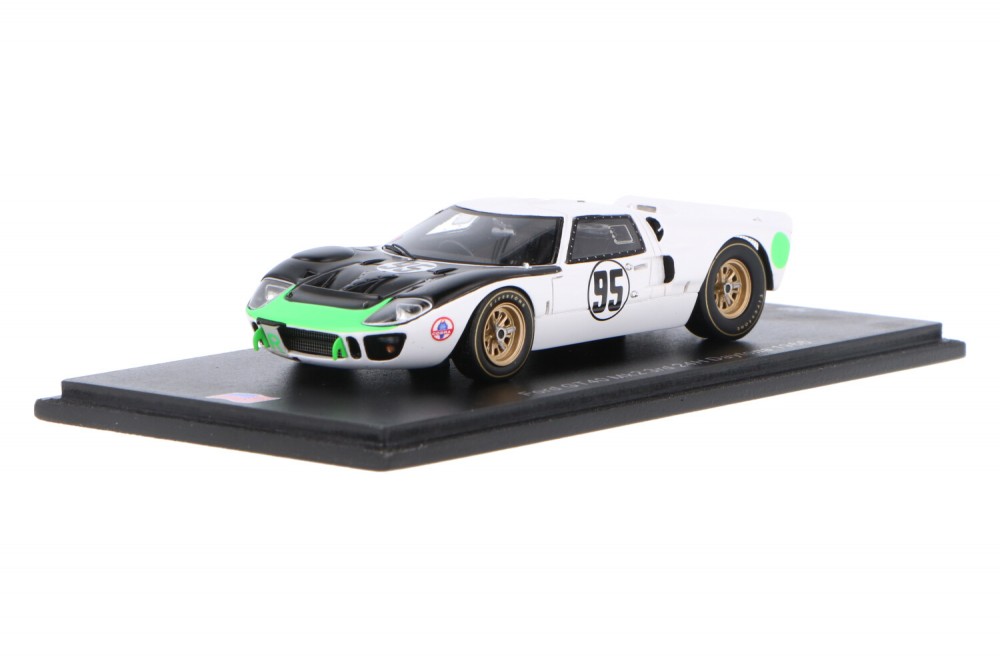 Ford-GT40-US256_13159580006792563Ford-GT40-US256_Houseofmodelcars_.jpg