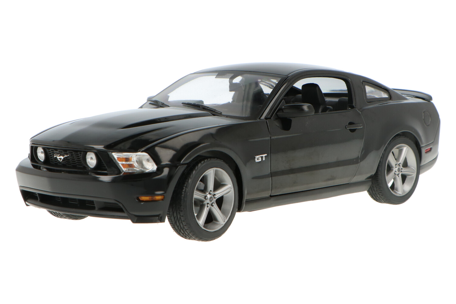 Ford-Mustang-GT-12869_1315810166016728Ford-Mustang-GT-12869_Houseofmodelcars_.jpg