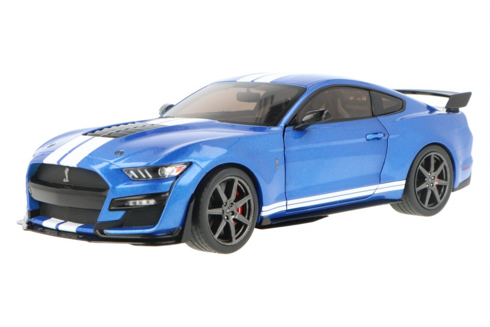 Ford-Shelby-GT500-S1805901_13153663506010583Ford-Shelby-GT500-S1805901_Houseofmodelcars_.jpg