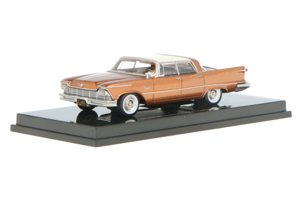 Imperial-Crown-NEO60010_13154052176682807Imperial-Crown-NEO60010_Houseofmodelcars_.jpg
