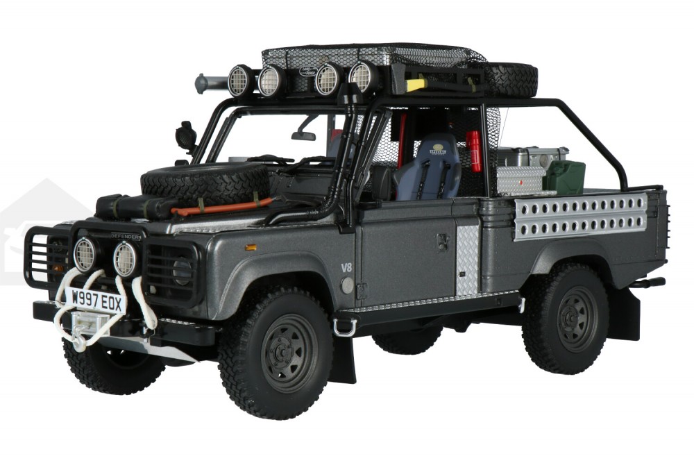 Land-Rover-Defender-90-Movie-Edition-Lara-Croft-KSR08902TR_13154548565310807-KyoshoLand-Rover-Defender-90-Movie-Edition-Lara-Croft-KSR08902TR_Houseofmodelcars_.jpg