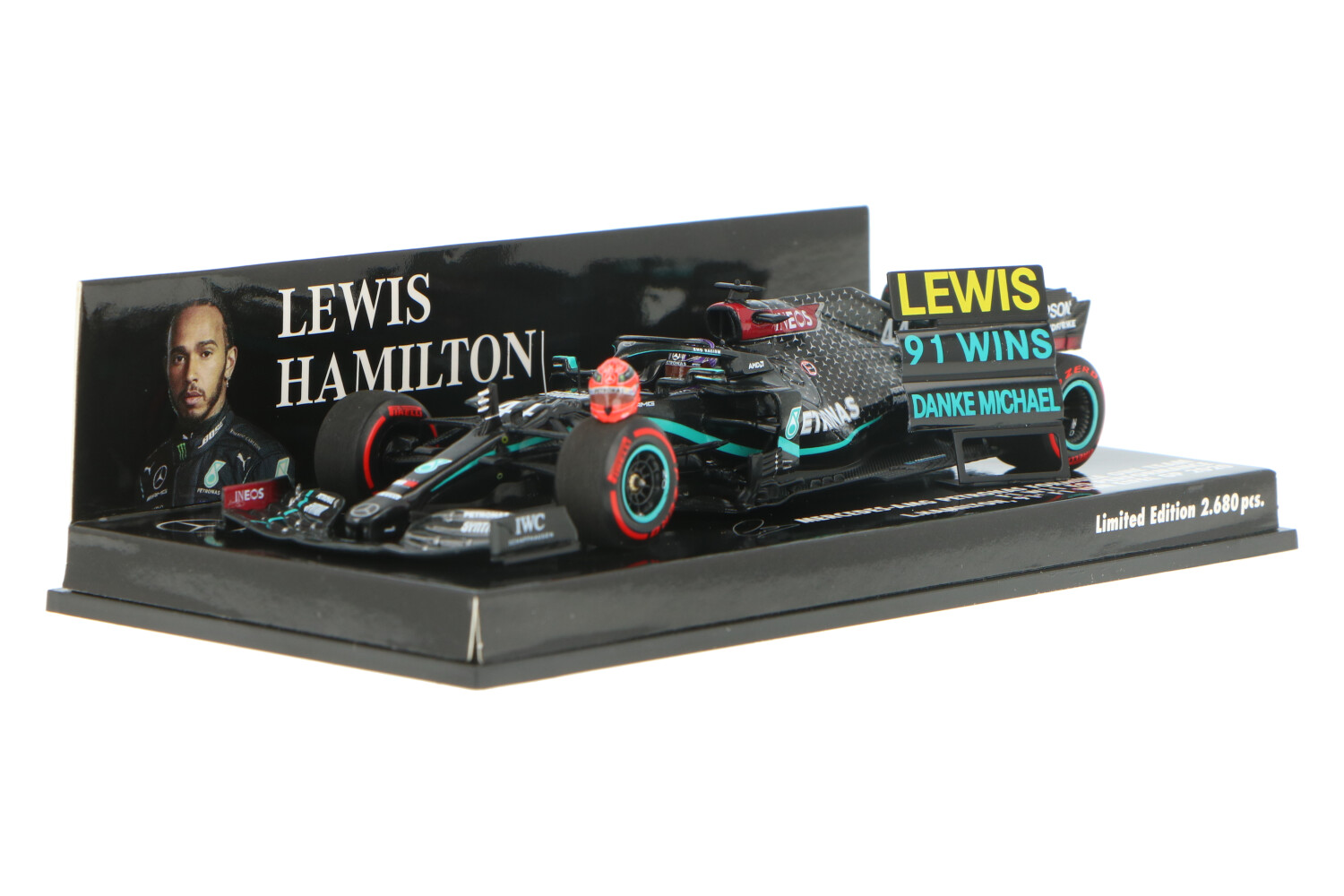 Mercedes-AMG-Petronas-Lewis-Hamilton-Win-Eifel-410201144_63154012138751040Mercedes-AMG-Petronas-Lewis-Hamilton-Win-Eifel-410201144_Houseofmodelcars_.jpg