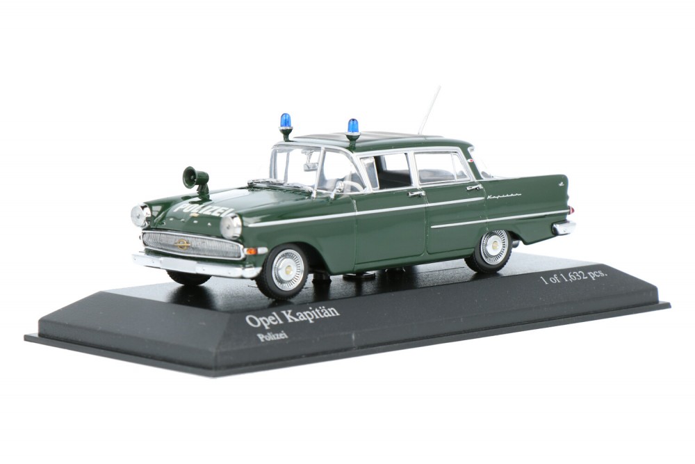 Opel-Kapitan-Polizei-430040090_13154012138061750-Minichamps_Houseofmodelcars_.jpg