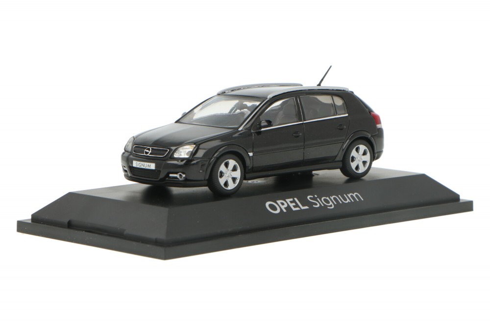 Opel -Signum-GR.8.800_13159163001Opel -Signum-GR.8.800_Houseofmodelcars_.jpg