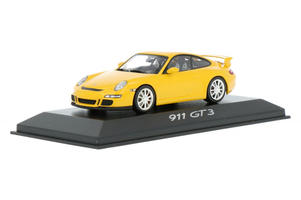 Porsche-911-GT3-WAP02012116_1315WAP02012116-Minichamps_Houseofmodelcars_.jpg