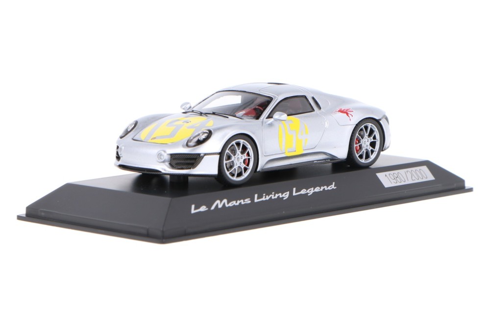Porsche-LeMans-Living-Legend-WAP0200160NLML_1315WAP0200160NLMLFrank PendersPorsche-LeMans-Living-Legend-WAP0200160NLML_Houseofmodelcars_.jpg