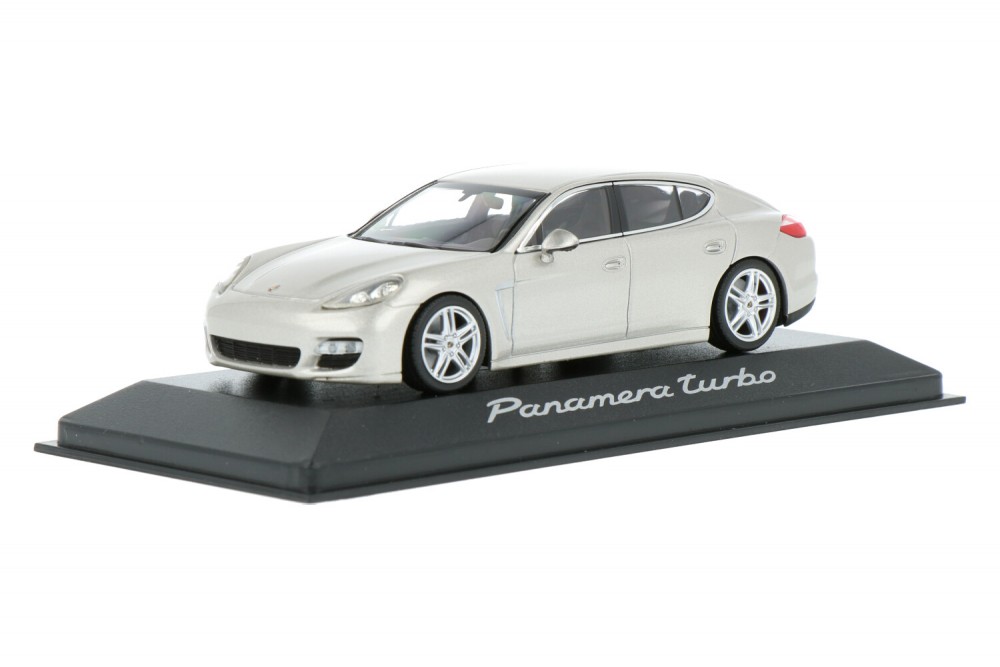 Porsche-Panamera-Turbo-WAP02000519_1315WAP02000519-Minichamps_Houseofmodelcars_.jpg