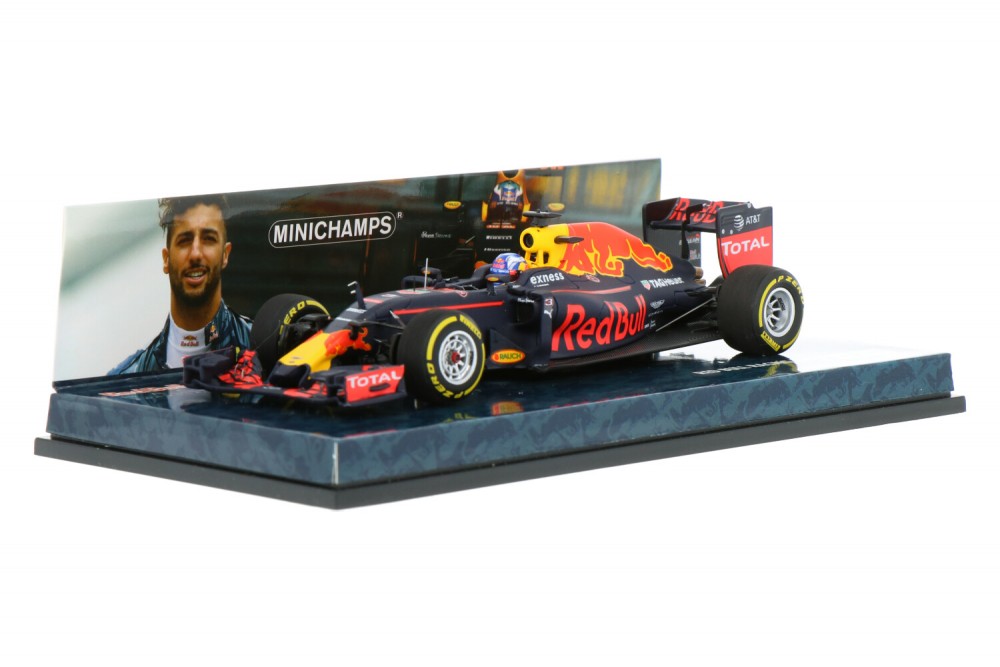 Red-Bull-Racing-RB12-417160003_33154012138136755-Minichamps_Houseofmodelcars_.jpg