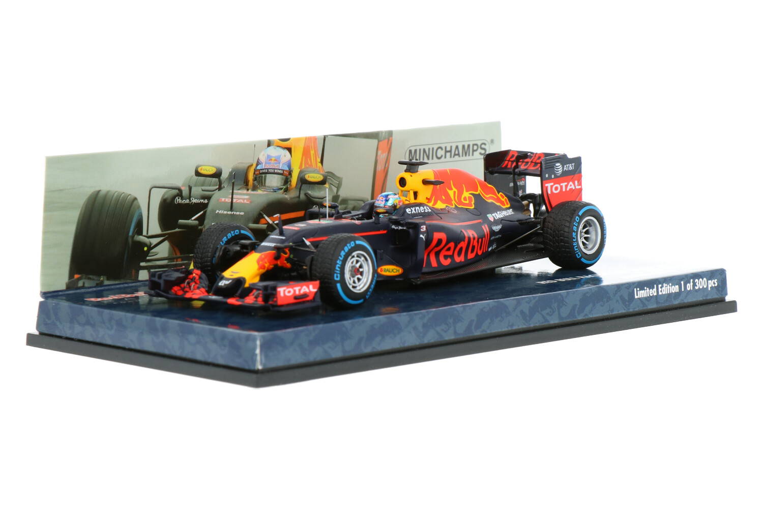 Red-Bull-Racing-RB12-417161203_33154012138143746-Minichamps_Houseofmodelcars_.jpg
