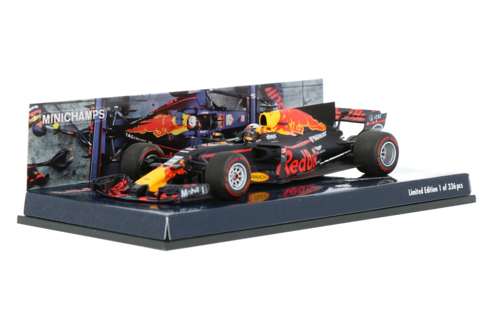 Red-Bull-Racing-RB13-410170203_33154012138150683-Minichamps-Red-Bull-Racing-RB13-410170203_Houseofmodelcars_.jpg