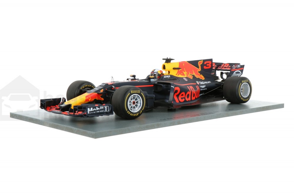 Red-Bull-Racing-TAG-Heuer-RB13_13159580006473042-Spark_Houseofmodelcars_.jpg