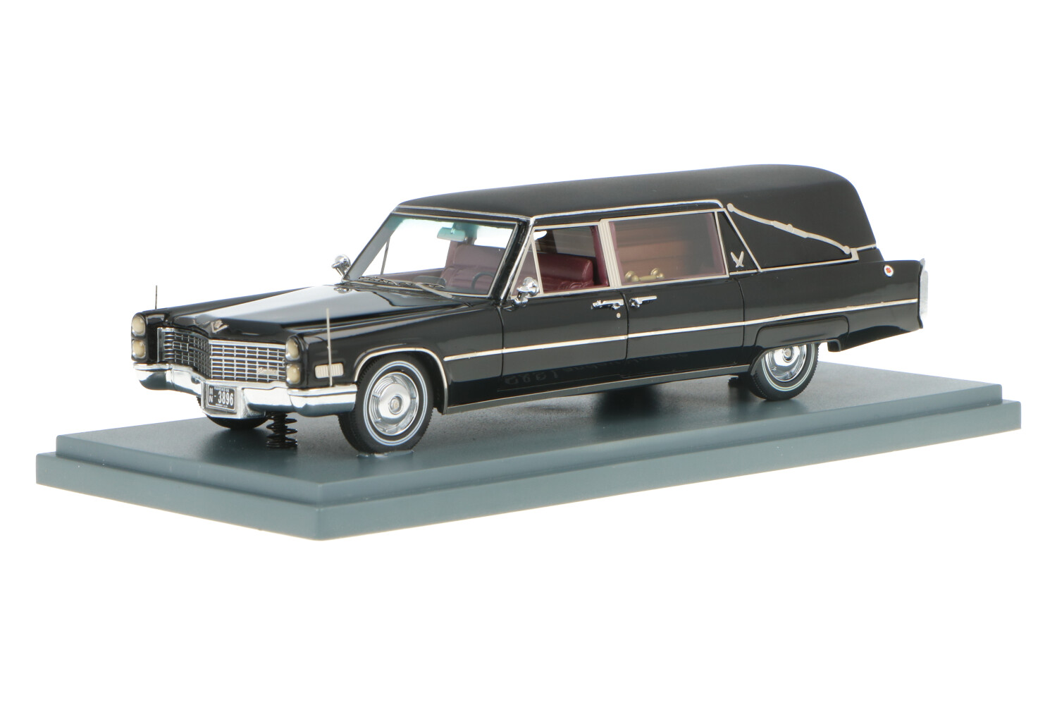 Cadillac S&S Landau Hearse  - Modelauto schaal 1:43
