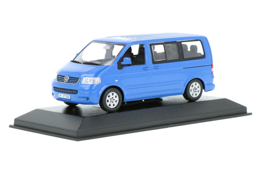Volkswagen-Multivan-7445902930971_13157445902930971-Minichamps_Houseofmodelcars_.jpg