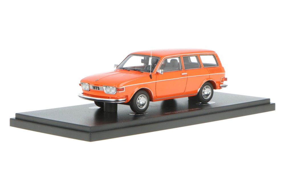 Volkswagen-Typ-412-LE-Variant-ATC90047_13157423355617656Volkswagen-Typ-412-LE-Variant-ATC90047_Houseofmodelcars_.jpg